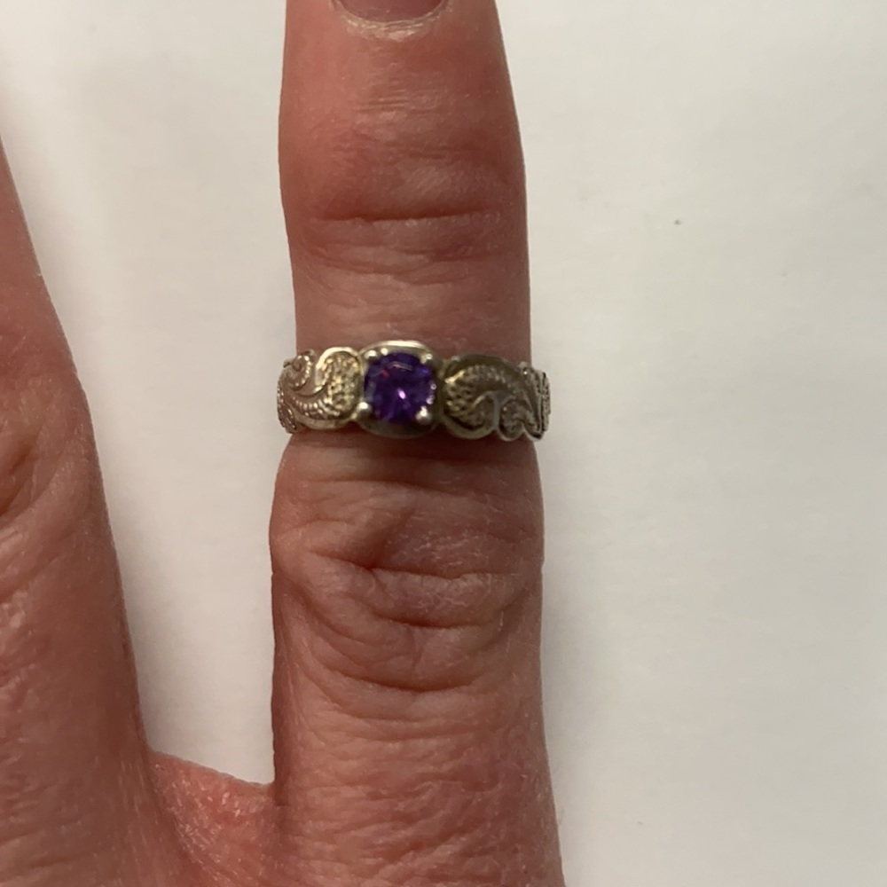 Silver and purple stone adjustable toe ring
